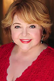 How tall is Patrika Darbo?